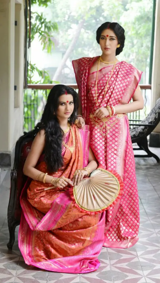 [Image: 12-Traditional-bridal-Banarasi-silks-Saree.jpg]