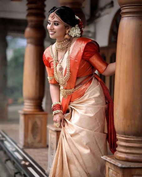  Beautiful Bride In Kerala Wedding Saree And Blouse 