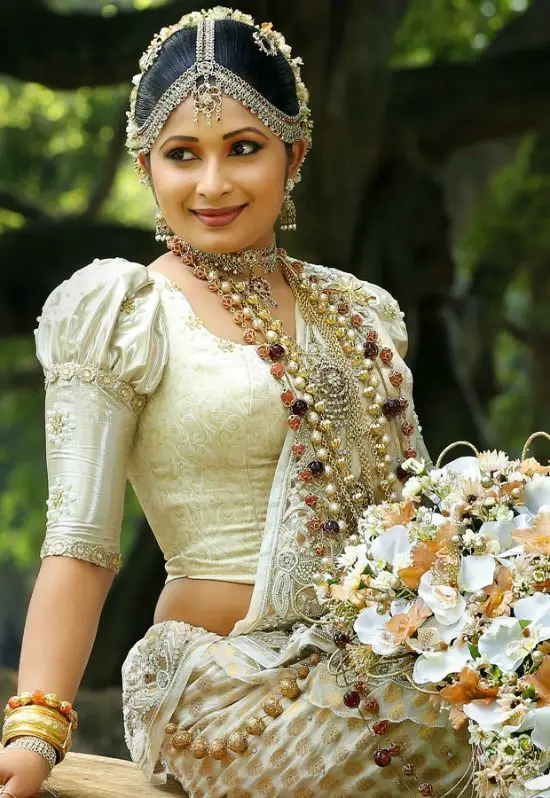 Gold Color Lace Work Quarter Sleeve Puff Sleeve