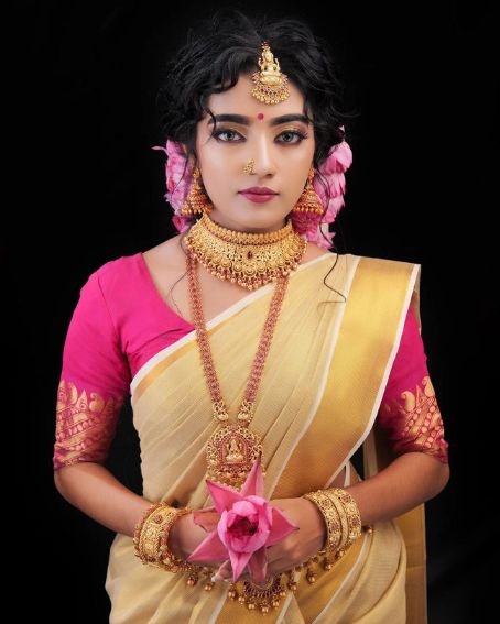  Gorgeous Bride In Kerala Wedding Saree And Blouse 