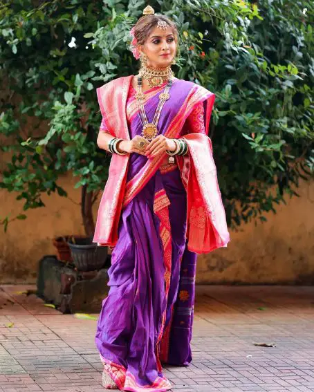 Good Looking Purple And Pink Nauvari Saree