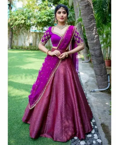 Heart Shape Neck Design Blouse On Purple Lehenga And Dupatta