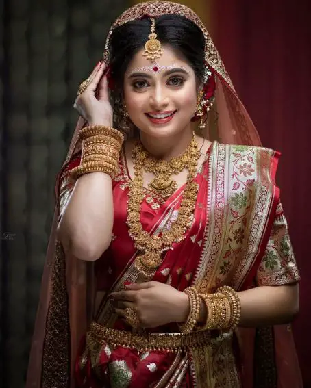 Maroon Bengali Saree With Zari Border