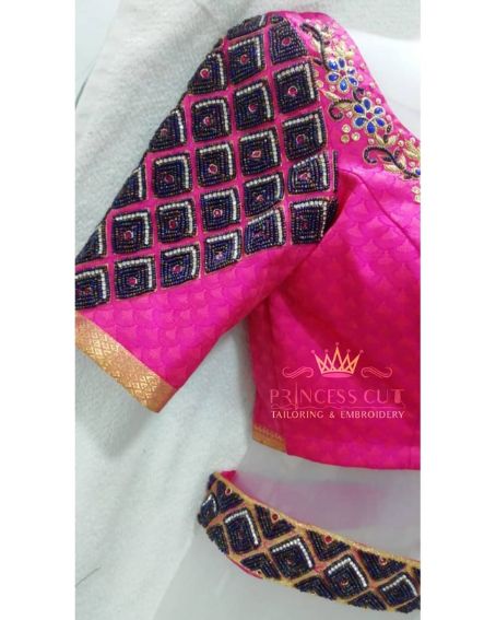 Pink With The Black Diamond-shaped Patchwork Blouse Design