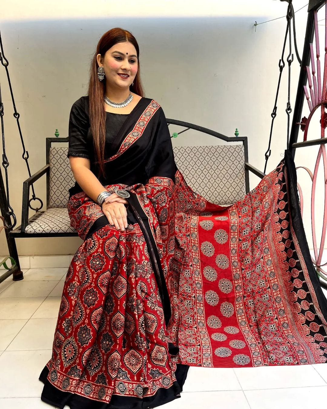 Ravishing Chanderi Silk Saree with ‎kalamkari Print Half and Half Pattern
