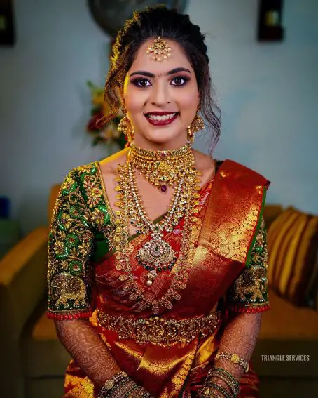 15 Gorgeous Pics Of Red Saree Blouse Designs