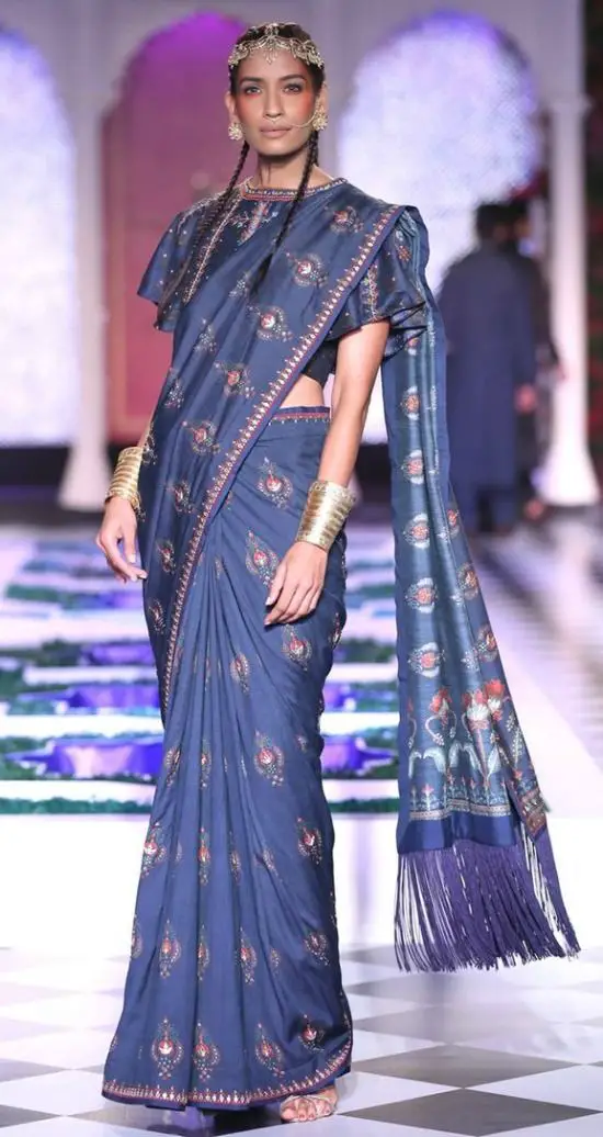 saree in western look