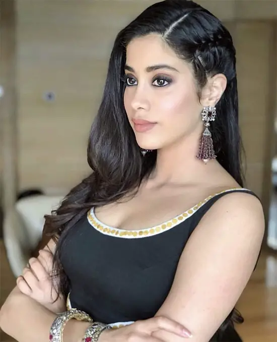 Janhvi Kapoor Gorgeous Look