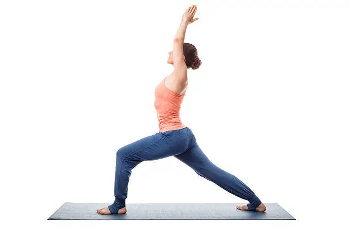 crescent lunge pose for hips