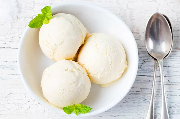 vanilla maple syrup ice cream