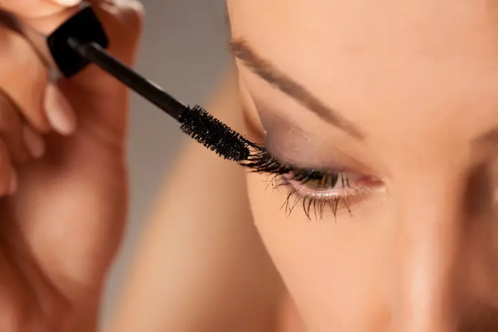 Curl with Mascara