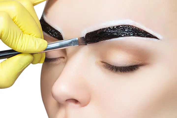 how to use hair dye on my  eyebrows