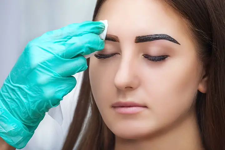 Remove the Henna from the Brows