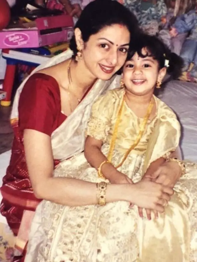 cropped-janhvi-kapoor-childhood-pics.jpg