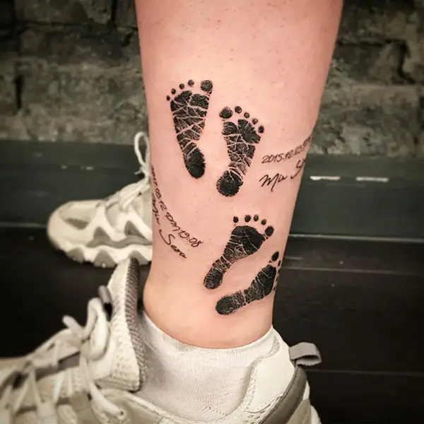 Black and White Baby Footprints with Details