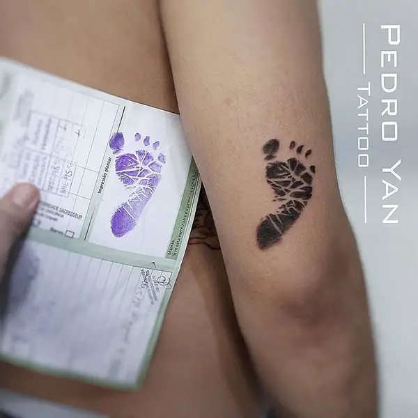 Mimucing the Exact Footprint of a Newborn Tattoo