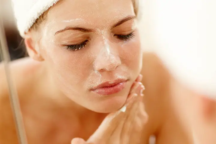 Natural Ways to Clean Your Face Without Soap