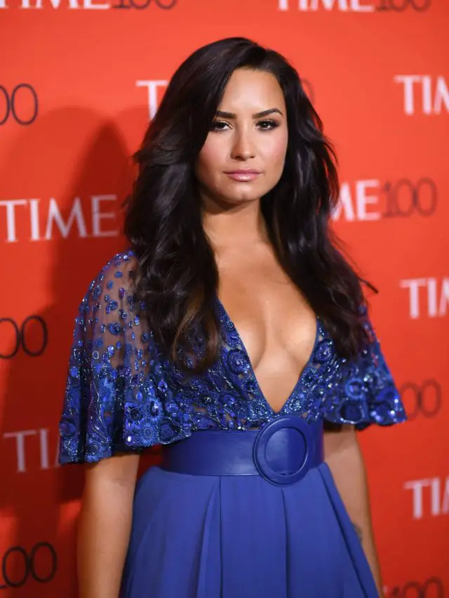 cropped-demi-Lovato-has-received-two-Grammy-Award-nominations.jpg