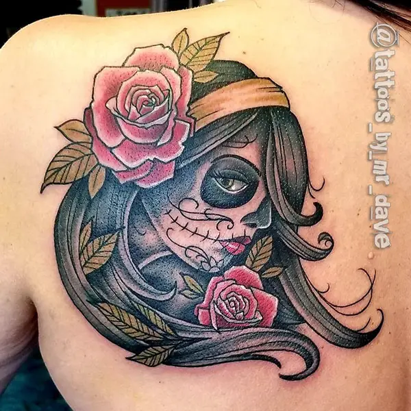 Catrina with Wavy Hair and Red Roses