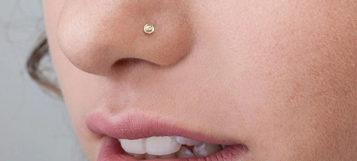 How To Remove Nose Stud With Flat Back www.beautyepic.com