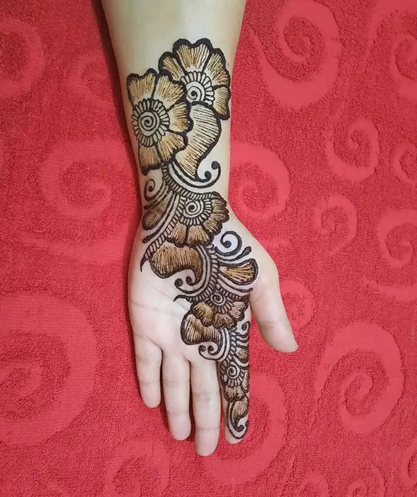 20+ Simple & Beautiful Shaded Mehndi Designs You'll Love