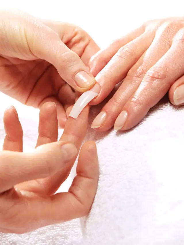 How To Use Eyelash Glue For Fake Nails? Beauty Epic