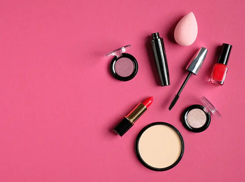 Does Makeup Expire? – How to Know & Tips To Avoid