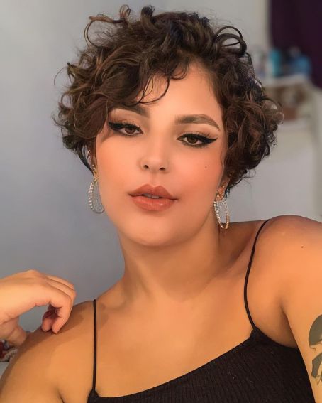 Pixie cut with curly hairstyle