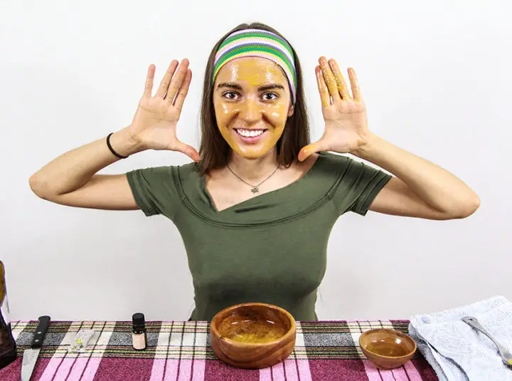 12 Amazing Beauty Benefits Of Egg Whites For Face, Skin And Hair