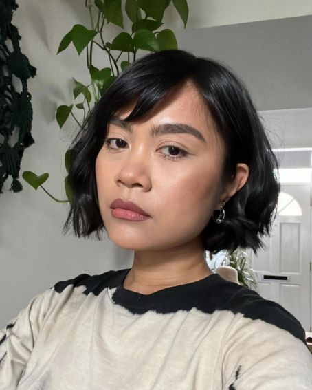 Midi Cropped Style Haircut to Hide Sagging Jowls