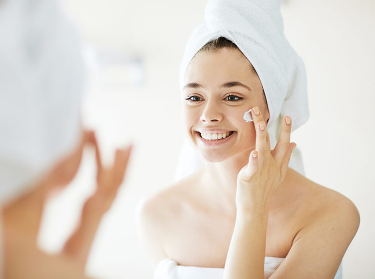 Should You Moisturize Before Fake Tanning? How Long To Wait?