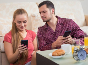 how cell phones can ruin relationships