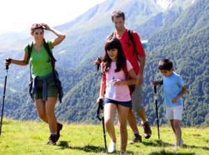 25+ Tips for Hiking With Kids And Benefits