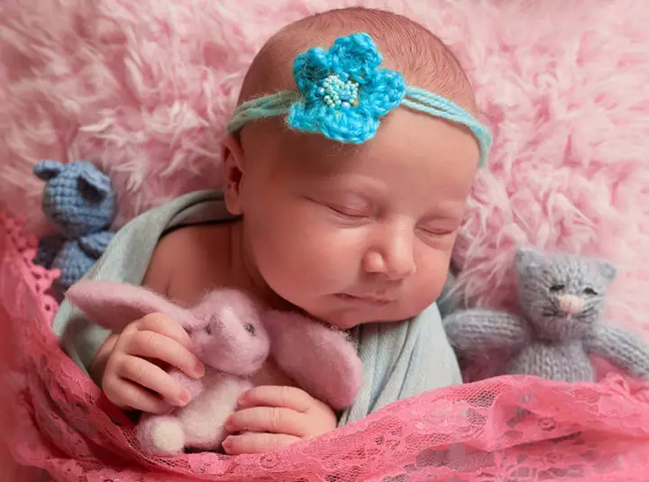 How And When To Introduce A Lovey For Baby