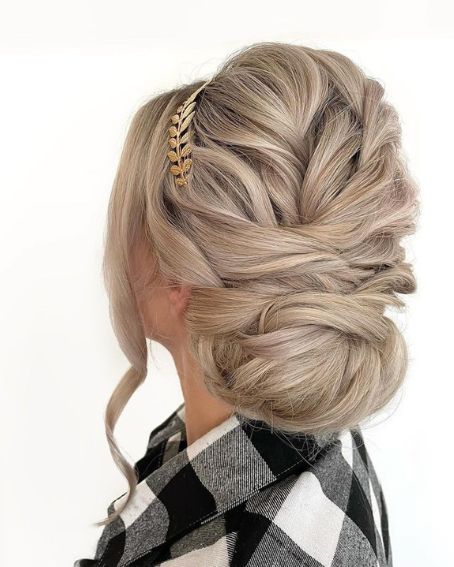 10 Best Hairstyles For Family Pictures
