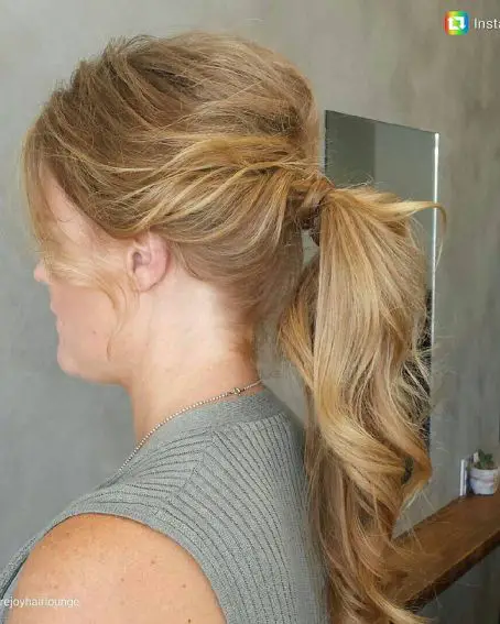 Relaxed Ponytail