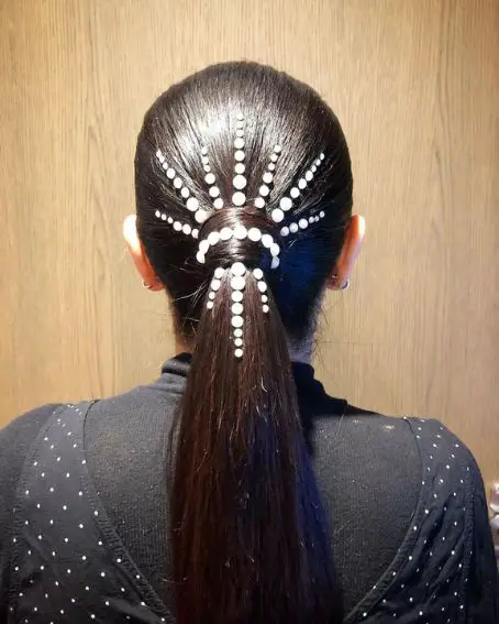 Pearly Ponytail