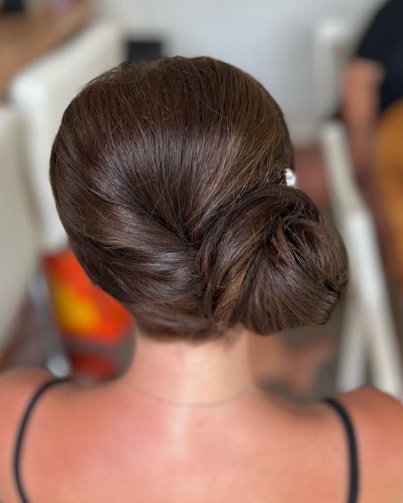 One sided low bun