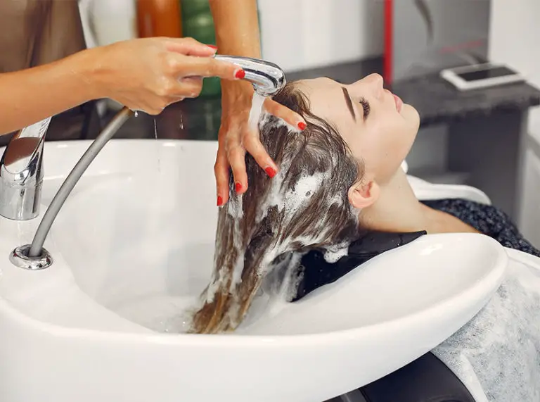 When to Wash hair before coloring or highlighting