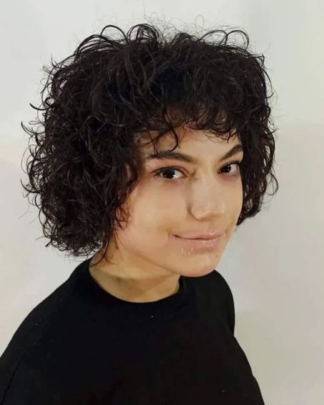 Short Curly Bob Baddie Hairstyle