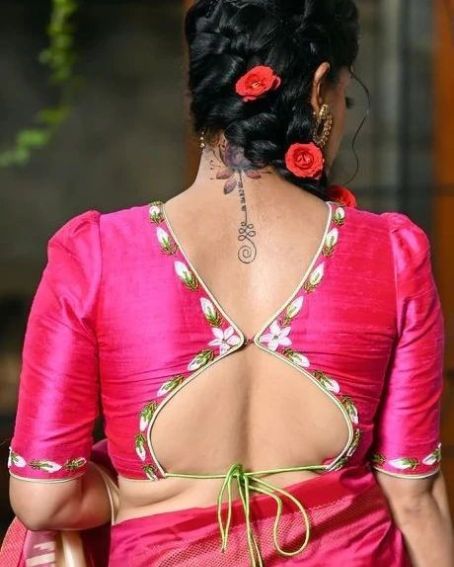 Floral And Leaf Border Modern Cotton Saree Back Neck Blouse Design