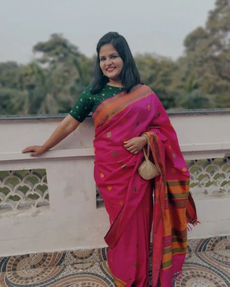Patola Pink Saree With Green Blouse Design