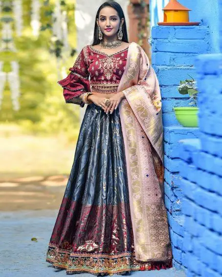 Ruffle End Modern Banarasi Lehenga Blouse Design