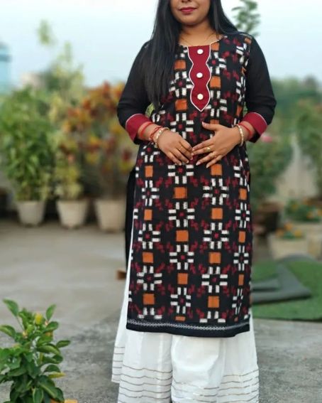 Astonishing Sambalpuri Kurti Neck Design with Piping