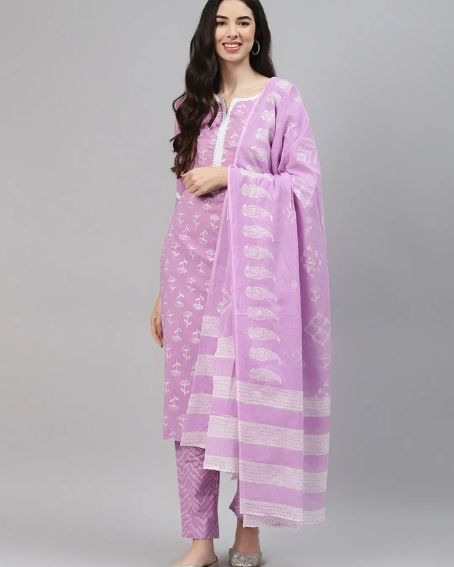Chevron Print Kurti with White Lace Work on the Neck
