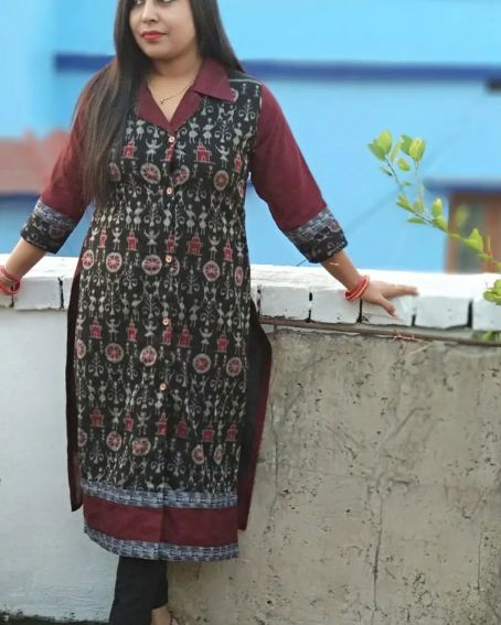 Classic Collar Neck Design of a Sambalpuri Dress