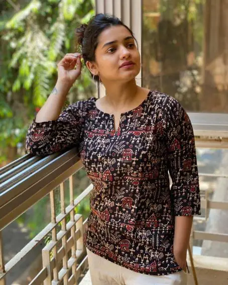 Cotton Kurti with Trible Art in Maroon Colour
