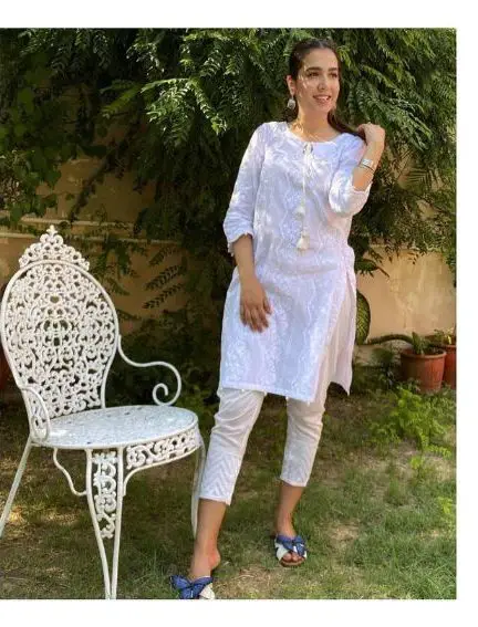 Dori Style Keyhole Neck Kurti