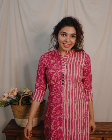 Double Front Design Collar Neck Kurti