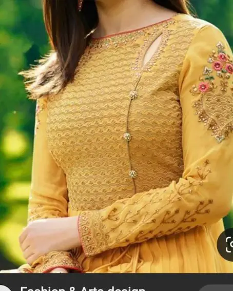 Fashion Kurti with Front Boat Neck and a Side Keyhole Design